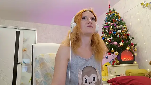 Simabigsmile online show from December 4, 2025, 1:54 pm