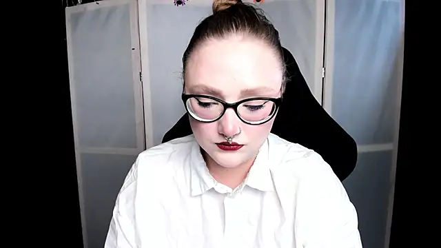 YourDyingBride online show from November 19, 2025, 3:39 am