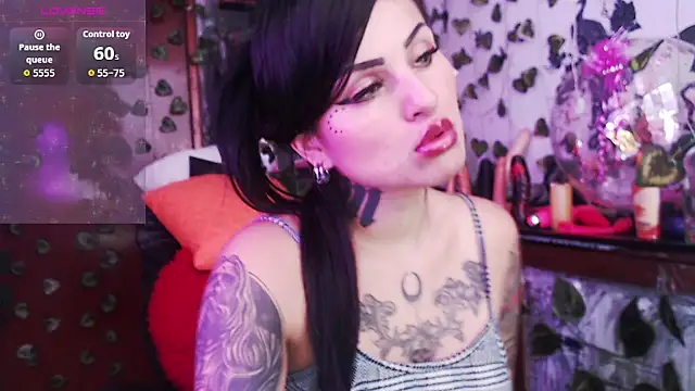 demon ssofy online show from May 28, 2026, 7:53 pm