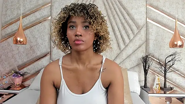 AgataRinaldi online show from October 29, 2025, 9:03 pm