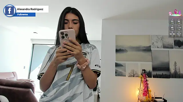 Alexandra ra online show from July 2, 2026, 9:10 pm