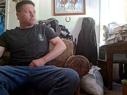 curiouscock38 online show from May 3, 2026, 5:38 pm