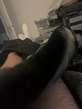 Snapshot of Furdale chatting on February 10, 2025, 4:58 pm Furdale online show from February 10, 2025, 4:58 pm