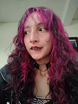 Snapshot of _Laary chatting on February 10, 2026, 7:24 pm Laary online show from February 10, 2026, 7:24 pm