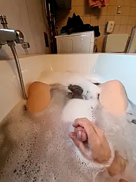 toeloverlive online show from September 25, 2025, 7:03 am