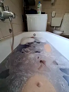 toeloverlive online show from February 11, 2025, 8:26 am