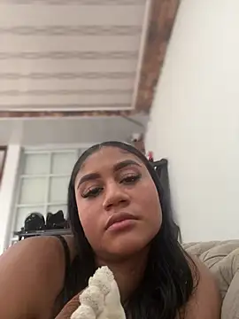 SSCARLETH  online show from February 13, 2026, 11:32 am