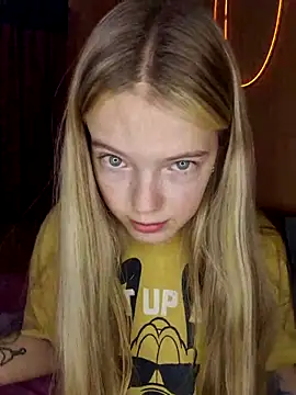 Snapshot of -veranito- chatting on March 21, 2025, 3:01 am -veranito- online show from March 21, 2025, 3:01 am