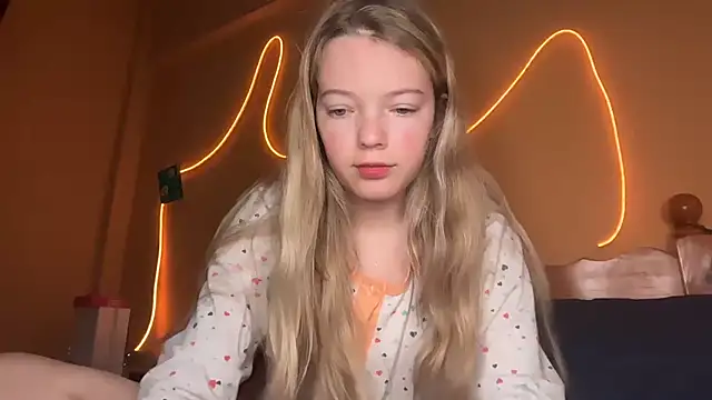 Snapshot of -veranito- chatting on September 22, 2025, 3:01 am -veranito- online show from September 22, 2025, 3:01 am