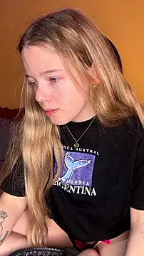 Snapshot of -veranito- chatting on July 30, 2026, 3:05 am -veranito- online show from July 30, 2026, 3:05 am