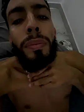 Alessandro  Rossi online show from November 24, 2025, 11:05 pm