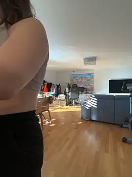 TheCinderella online show from February 3, 2026, 2:44 pm