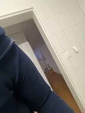 Snapshot of TheCinderella chatting on October 17, 2025, 9:01 am TheCinderella online show from October 17, 2025, 9:01 am