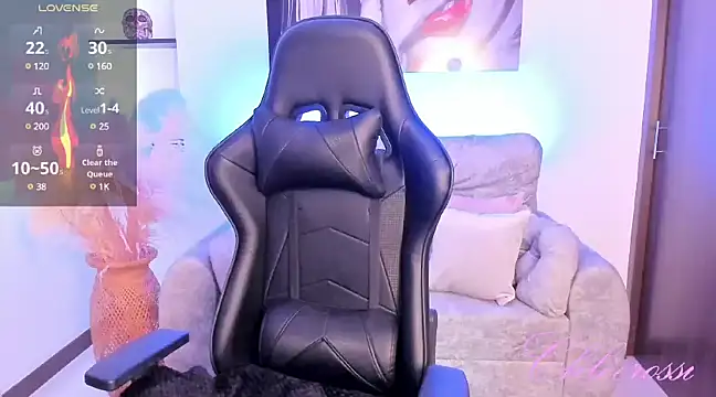 chloerossi online show from December 13, 2024, 10:02 pm