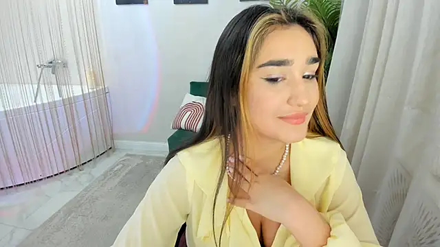 GoldenHeart 1 online show from April 4, 2026, 7:53 pm