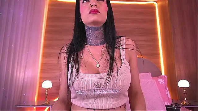 Snapshot of danna_berlin_ chatting on February 19, 2026, 7:22 pm danna berlin online show from February 19, 2026, 7:22 pm