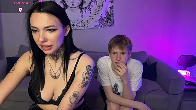Laura Key online show from July 15, 2026, 6:48 pm