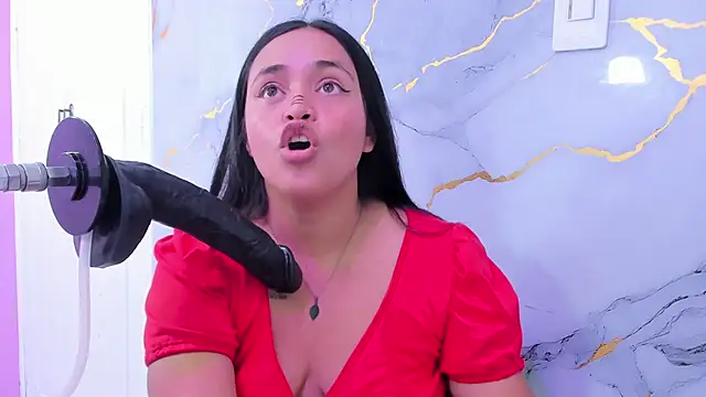 Snapshot of susan__bigass chatting on February 14, 2026, 11:10 am susan bigass online show from February 14, 2026, 11:10 am