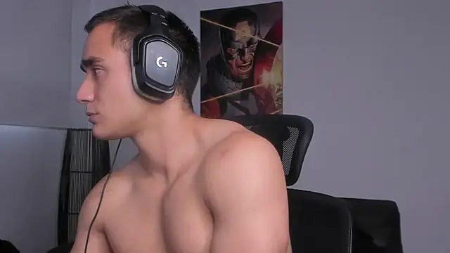 Snapshot of AlexRivera6 chatting on February 17, 2025, 11:00 pm AlexRivera6 online show from February 17, 2025, 11:00 pm