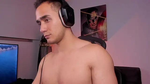 Snapshot of AlexRivera6 chatting on January 28, 2025, 1:29 am AlexRivera6 online show from January 28, 2025, 1:29 am