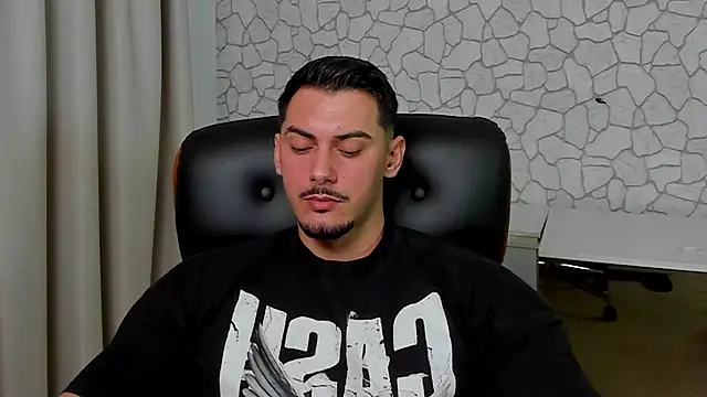 Snapshot of ClintMasters chatting on March 1, 2026, 5:51 am ClintMasters online show from March 1, 2026, 5:51 am