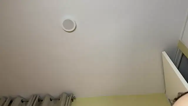 Snapshot of xSelena chatting on June 5, 2026, 6:52 am xSelena online show from June 5, 2026, 6:52 am