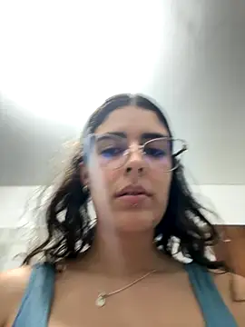  Niah  online show from October 24, 2025, 11:04 pm