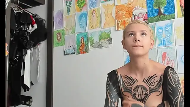 goddess vee  online show from September 25, 2025, 7:09 pm