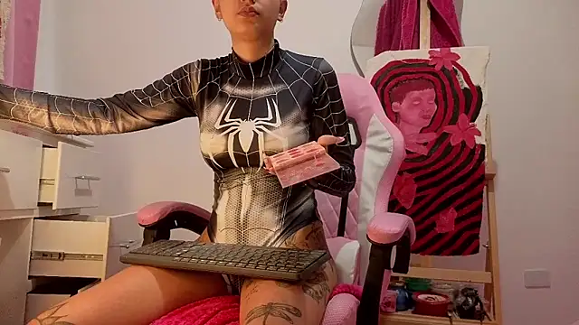 goddess vee  online show from March 11, 2026, 9:09 pm