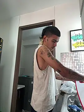 sorry-mom69 online show from April 9, 2026, 2:01 pm