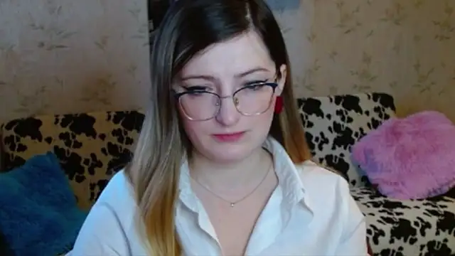 Arielsssplash online show from October 16, 2025, 6:54 am