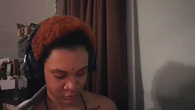 Snapshot of nickytheehawtie chatting on February 15, 2026, 1:39 am nickytheehawtie online show from February 15, 2026, 1:39 am