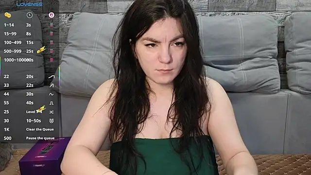 Vika loves you online show from April 19, 2026, 1:56 pm