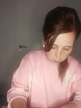 Snapshot of loveis007 chatting on September 24, 2025, 8:37 pm loveis007 online show from September 24, 2025, 8:37 pm