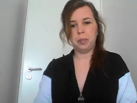 Snapshot of loveis007 chatting on February 26, 2025, 12:16 pm loveis007 online show from February 26, 2025, 12:16 pm