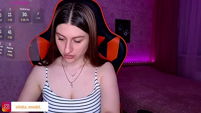 Snapshot of Elishka_ chatting on June 20, 2026, 9:53 pm Elishka online show from June 20, 2026, 9:53 pm