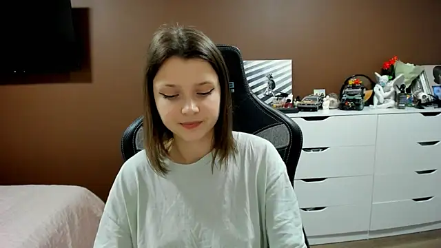 Snapshot of SoniNesti chatting on February 26, 2026, 2:17 pm SoniNesti online show from February 26, 2026, 2:17 pm