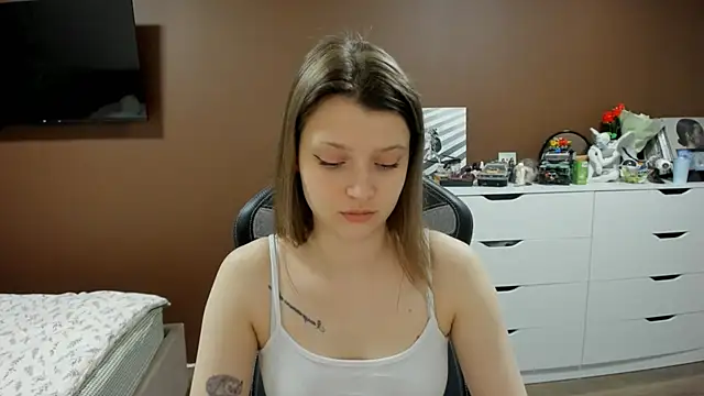 SoniNesti online show from April 1, 2026, 2:47 pm