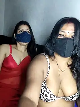 Snapshot of cutee__crazy chatting on October 4, 2025, 5:58 pm cutee  crazy online show from October 4, 2025, 5:58 pm