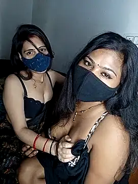 Snapshot of cutee__crazy chatting on September 23, 2025, 5:53 pm cutee  crazy online show from September 23, 2025, 5:53 pm