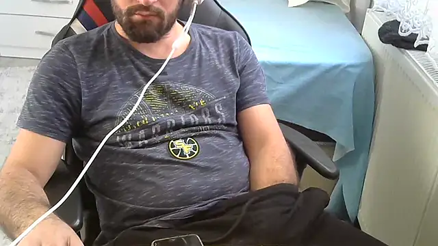 crazybaby5461 online show from February 15, 2026, 1:10 pm