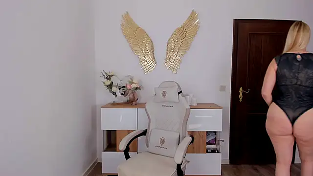 Sally Secret online show from November 6, 2025, 11:25 am