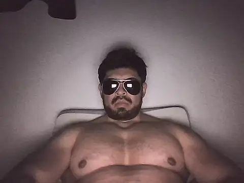 marcus002001 online show from July 25, 2026, 4:42 am