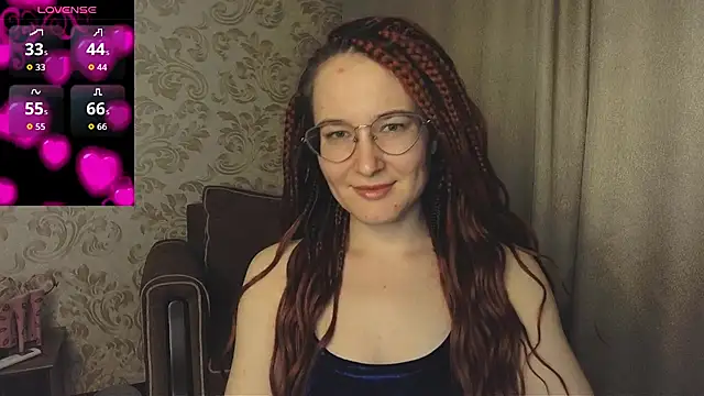 Snapshot of AgnesGraham chatting on October 5, 2025, 10:33 pm AgnesGraham online show from October 5, 2025, 10:33 pm