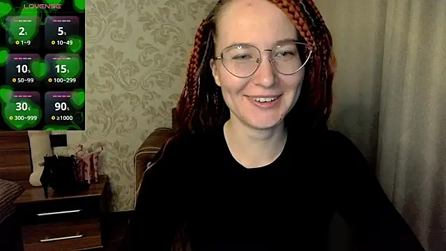 Snapshot of AgnesGraham chatting on September 17, 2025, 8:44 pm AgnesGraham online show from September 17, 2025, 8:44 pm