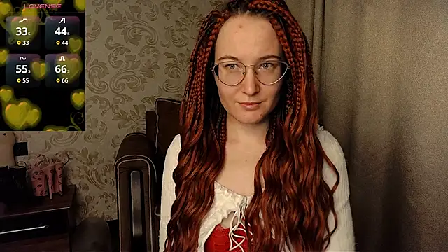 Snapshot of AgnesGraham chatting on October 1, 2025, 9:29 pm AgnesGraham online show from October 1, 2025, 9:29 pm