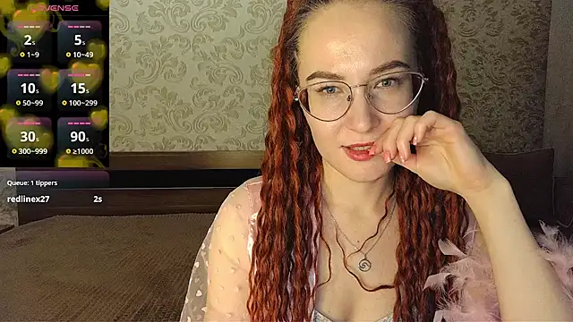 Snapshot of AgnesGraham chatting on March 3, 2025, 9:48 pm AgnesGraham online show from March 3, 2025, 9:48 pm