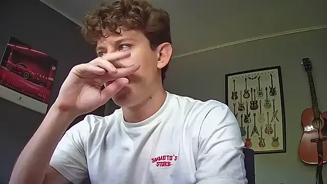 Snapshot of saint_not chatting on January 17, 2026, 9:29 pm saint not online show from January 17, 2026, 9:29 pm