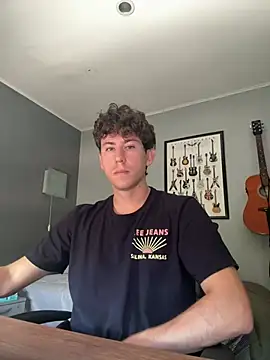 Snapshot of saint_not chatting on February 1, 2026, 4:05 pm saint not online show from February 1, 2026, 4:05 pm