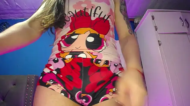 Lunahoney1 online show from February 5, 2026, 7:32 pm